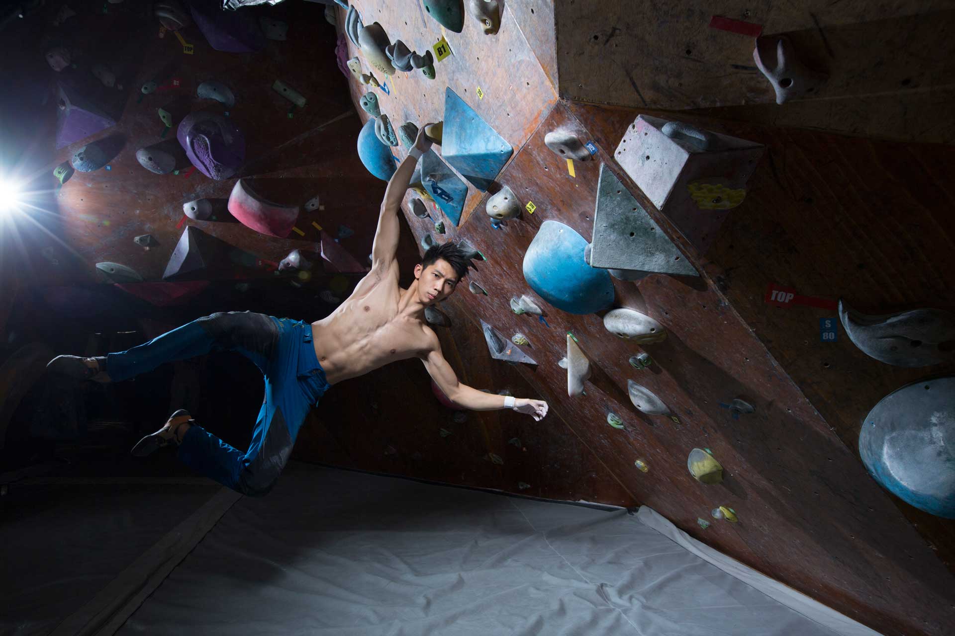 駐場教練團隊 Just Climb 全港最專業室內攀石場